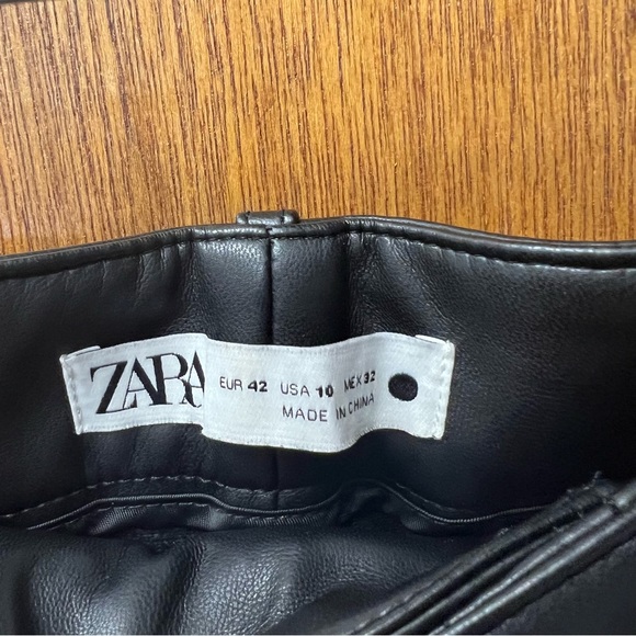 Zara Faux Vegan Leather Straight Leg Pants Black 10 - Picture 6 of 12